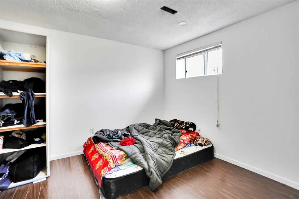 6032 Martingrove Road