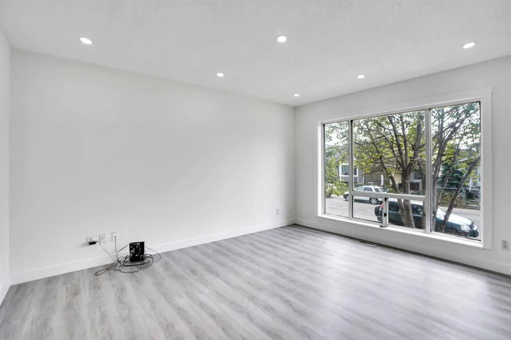 6032 Martingrove Road