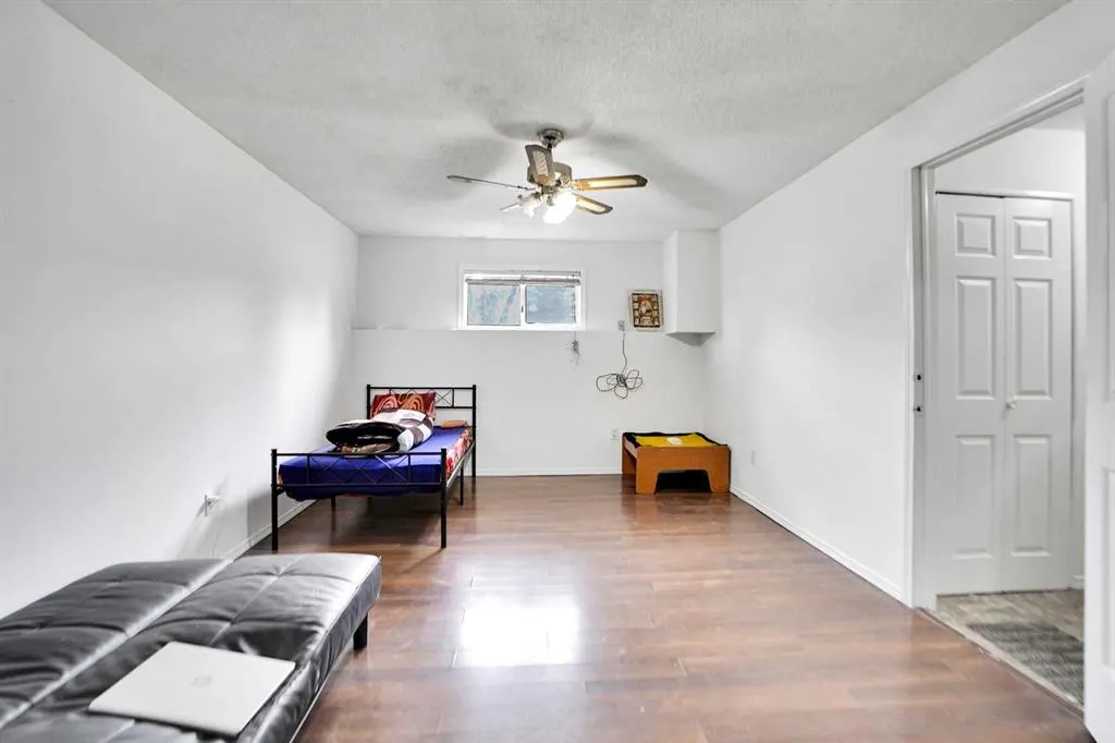 6032 Martingrove Road