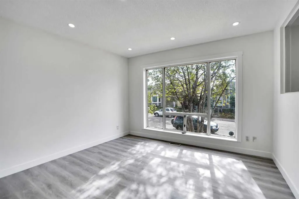 6032 Martingrove Road