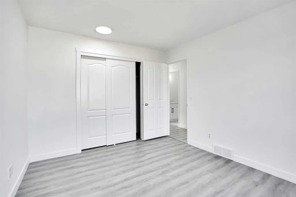 6032 Martingrove Road