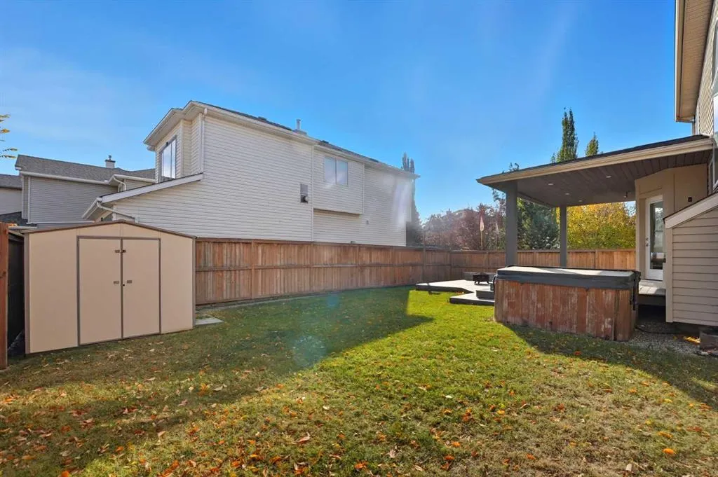 101 Douglas Glen Point SE