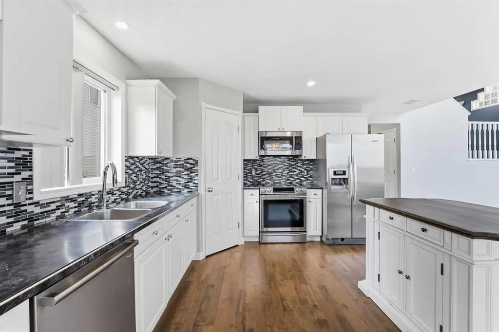 101 Douglas Glen Point SE