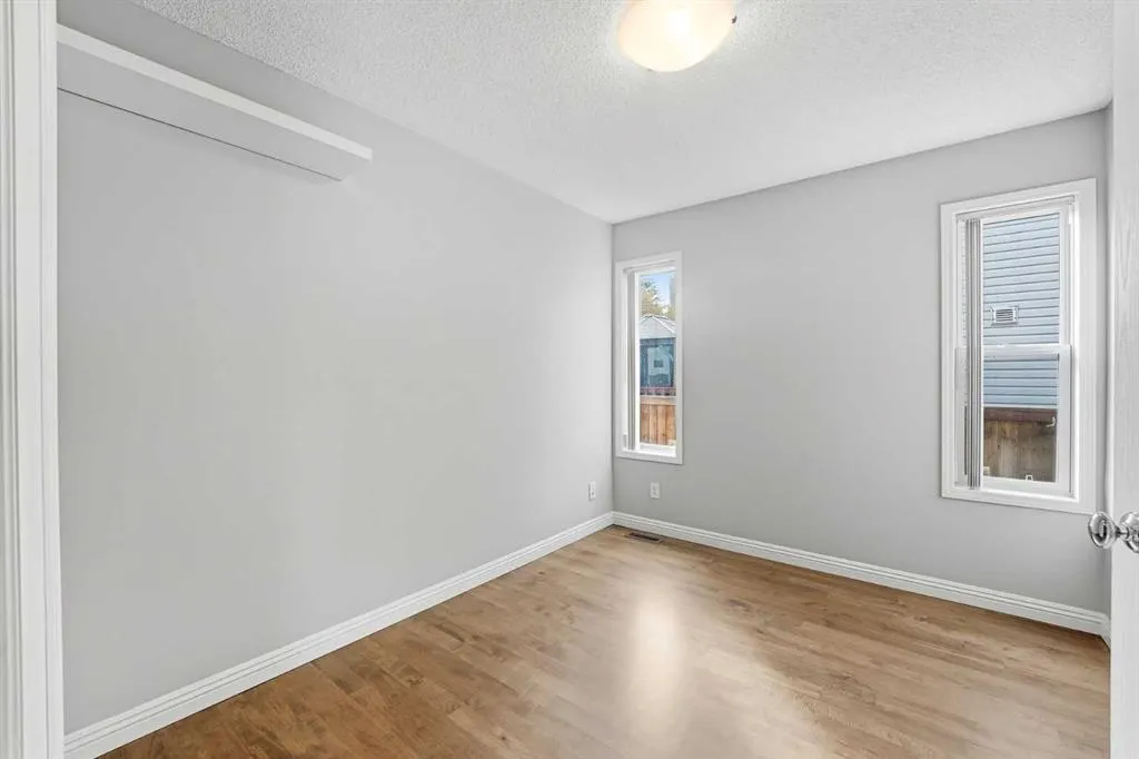 101 Douglas Glen Point SE