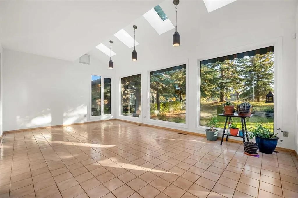 907 Shawnee Drive SW