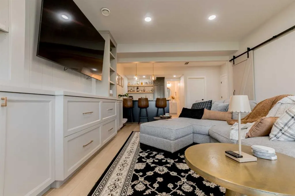 7842 Devonshire Lane
