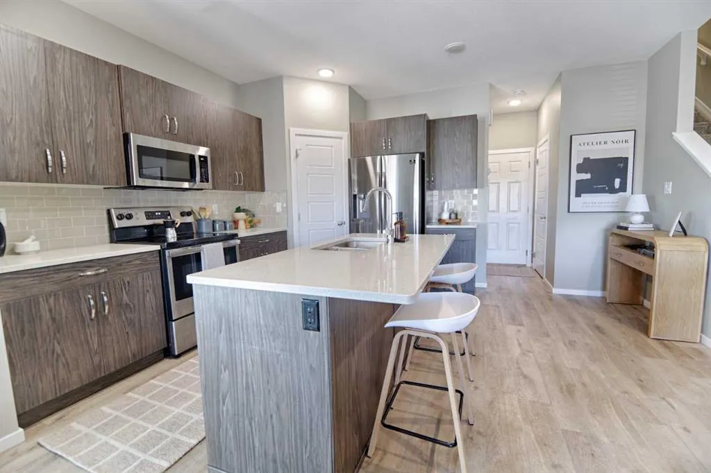 210 Firelight Way W, #302