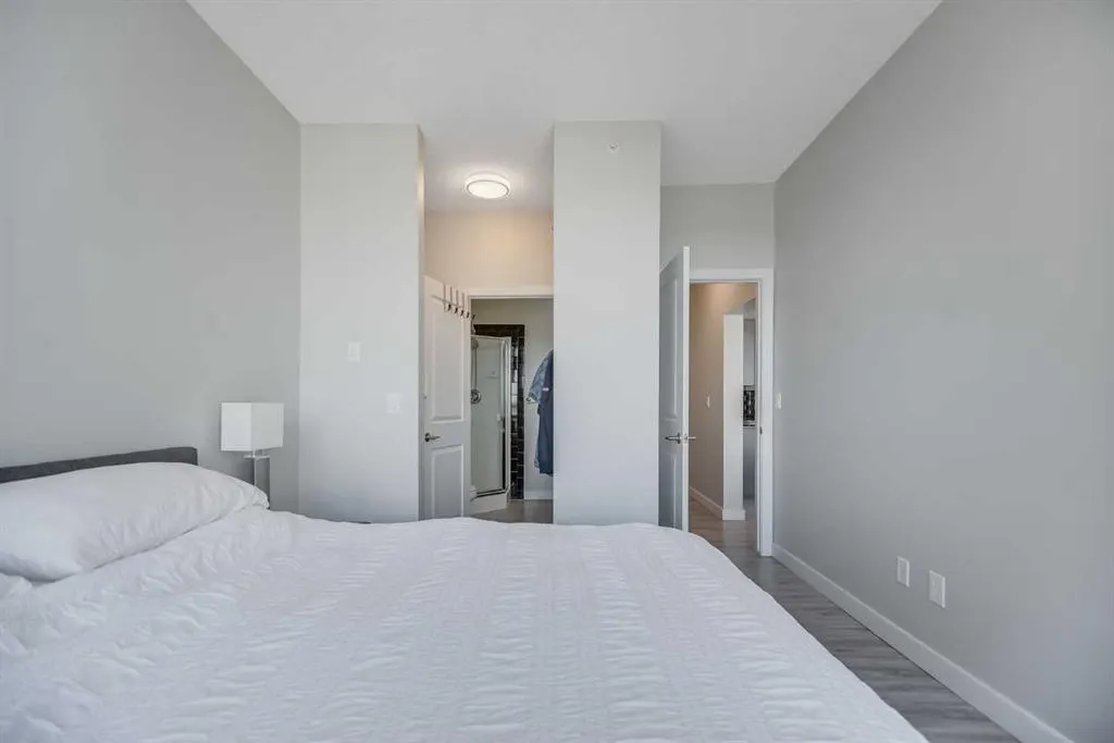11811 Lake Fraser Drive SE, #6402