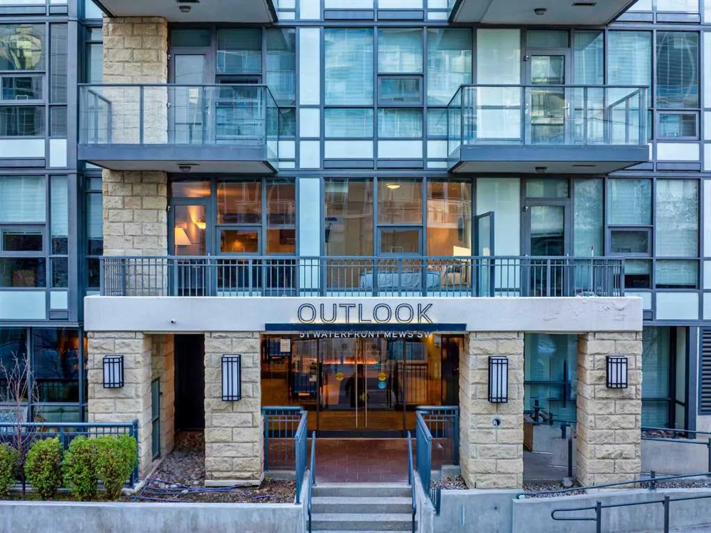 51 Waterfront Mews SW, #205