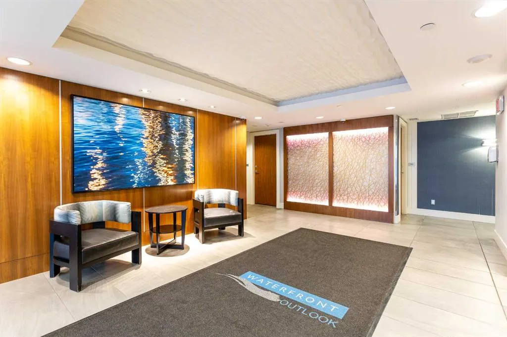 51 Waterfront Mews SW, #205