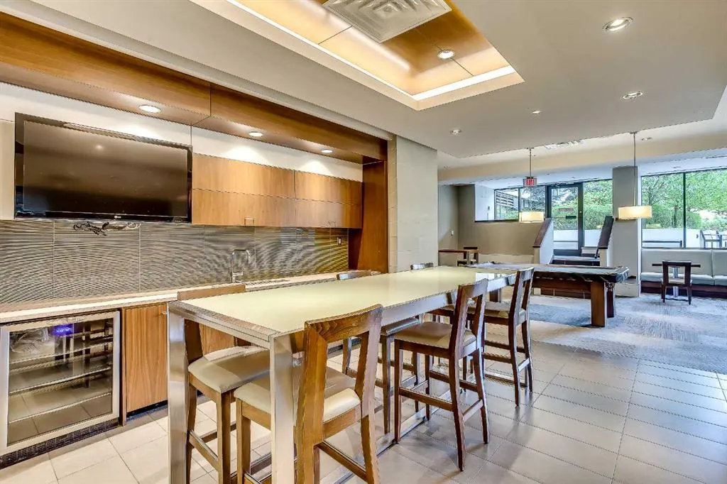 51 Waterfront Mews SW, #205