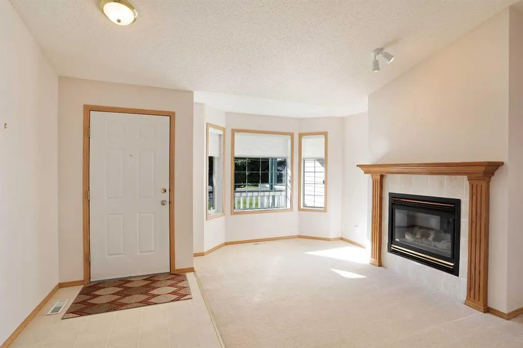 13 Fairview Park Lane W