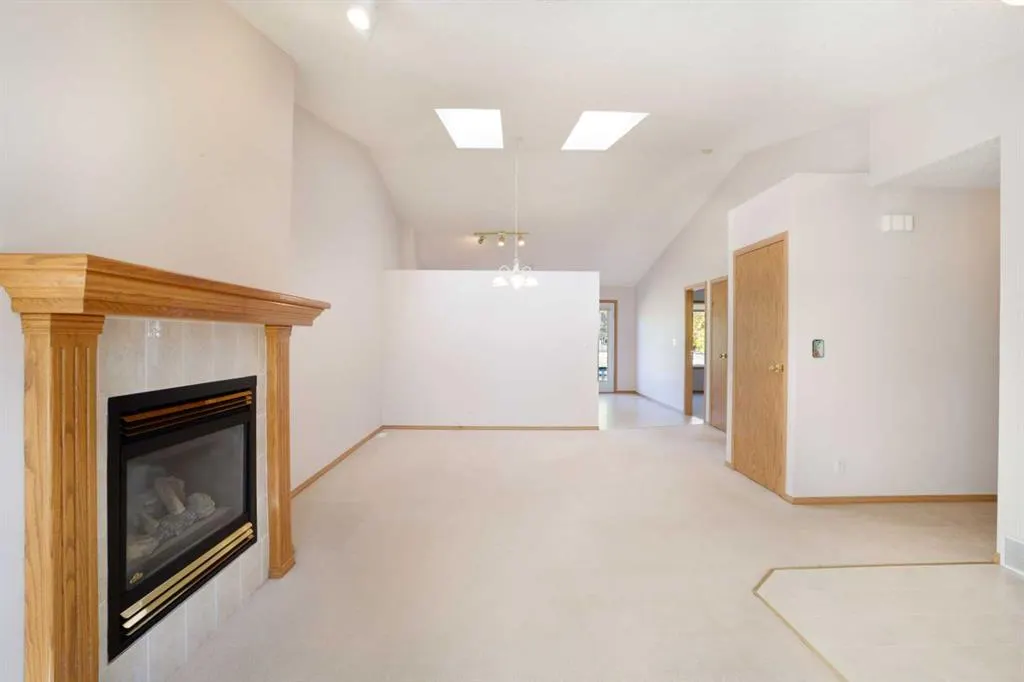 13 Fairview Park Lane W
