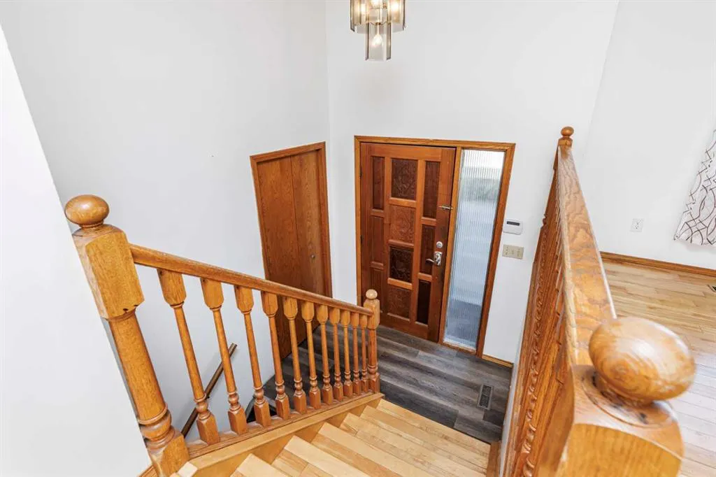32 Huget Crescent