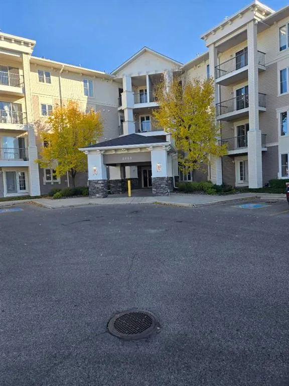 333 Taravista Drive NE, #2204