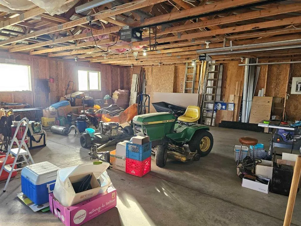 161059 Range Road 274