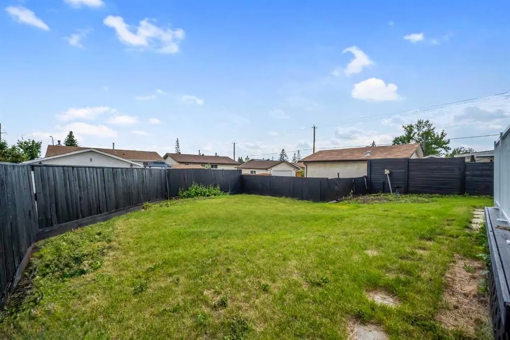 951 Maitland Way NE