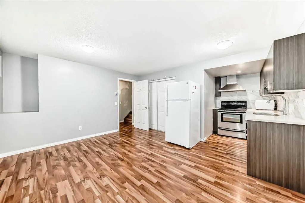 59 Tarington Way NE