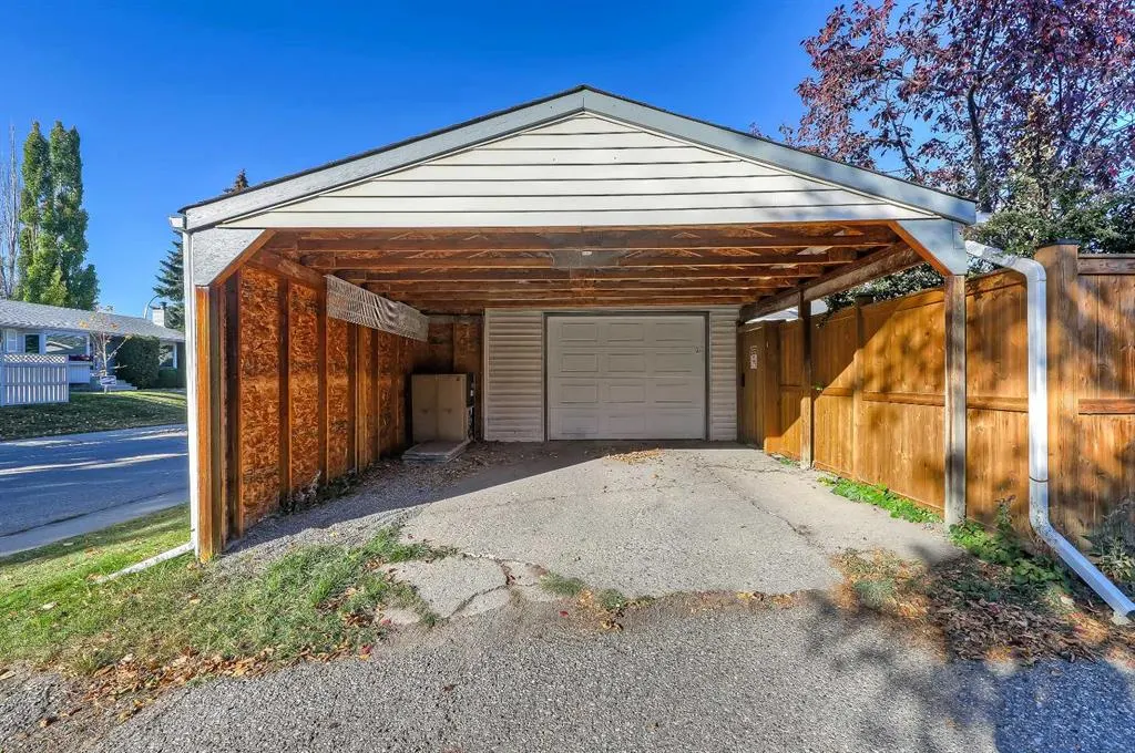 5219 Valiant Drive NW