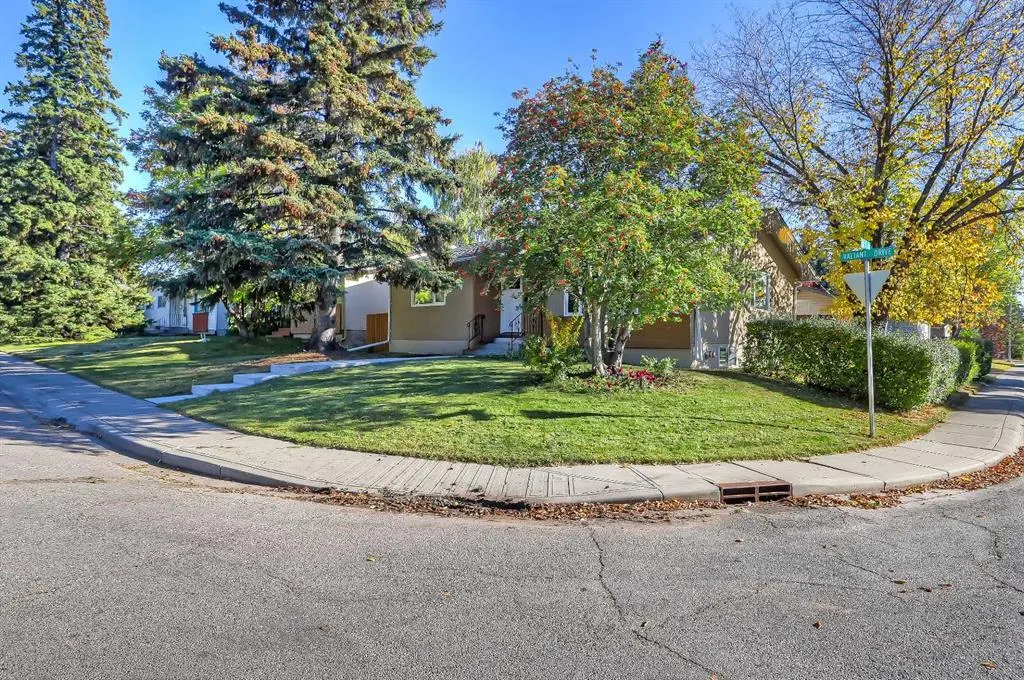 5219 Valiant Drive NW