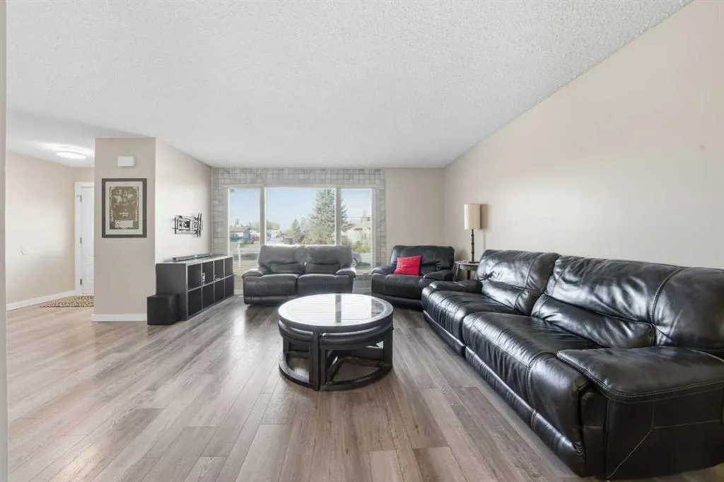 21 Cunningham Crescent