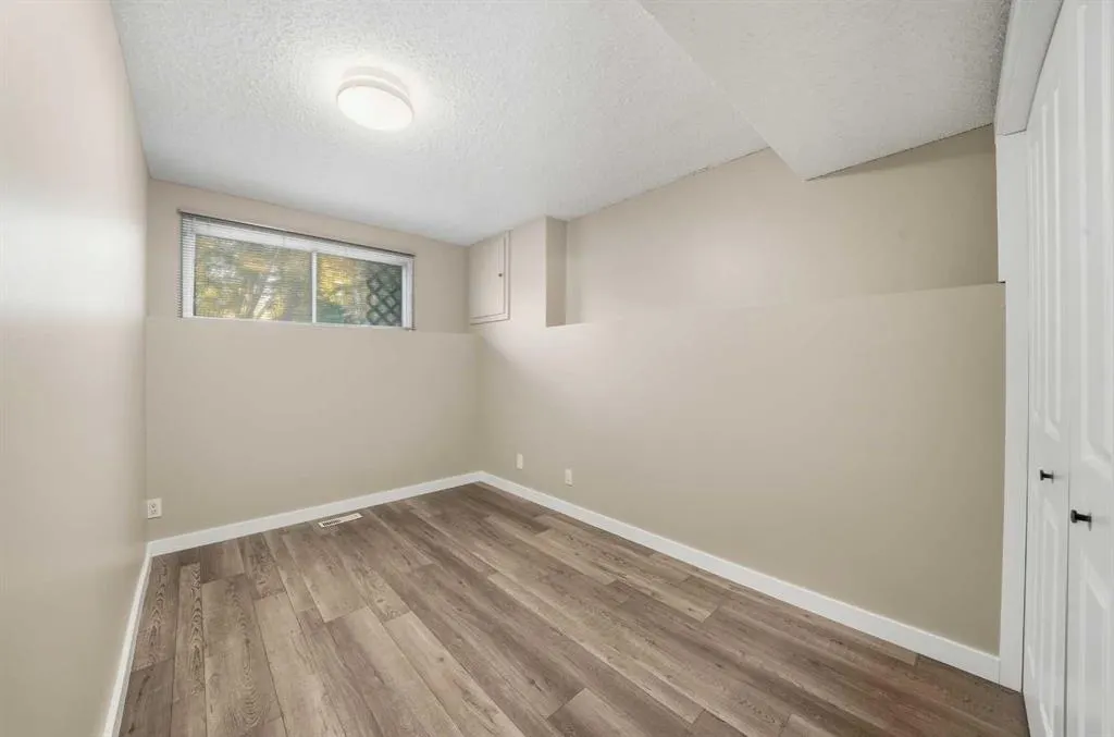 21 Cunningham Crescent