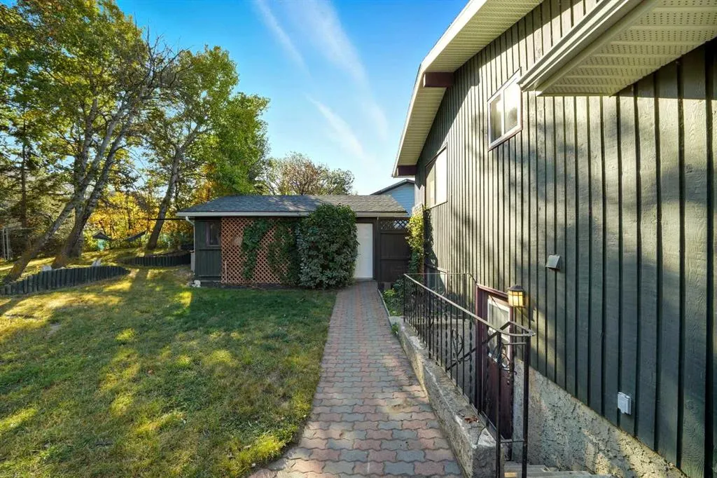 21 Cunningham Crescent