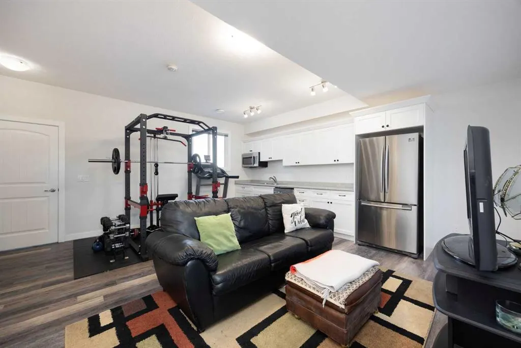165A Weiss Drive