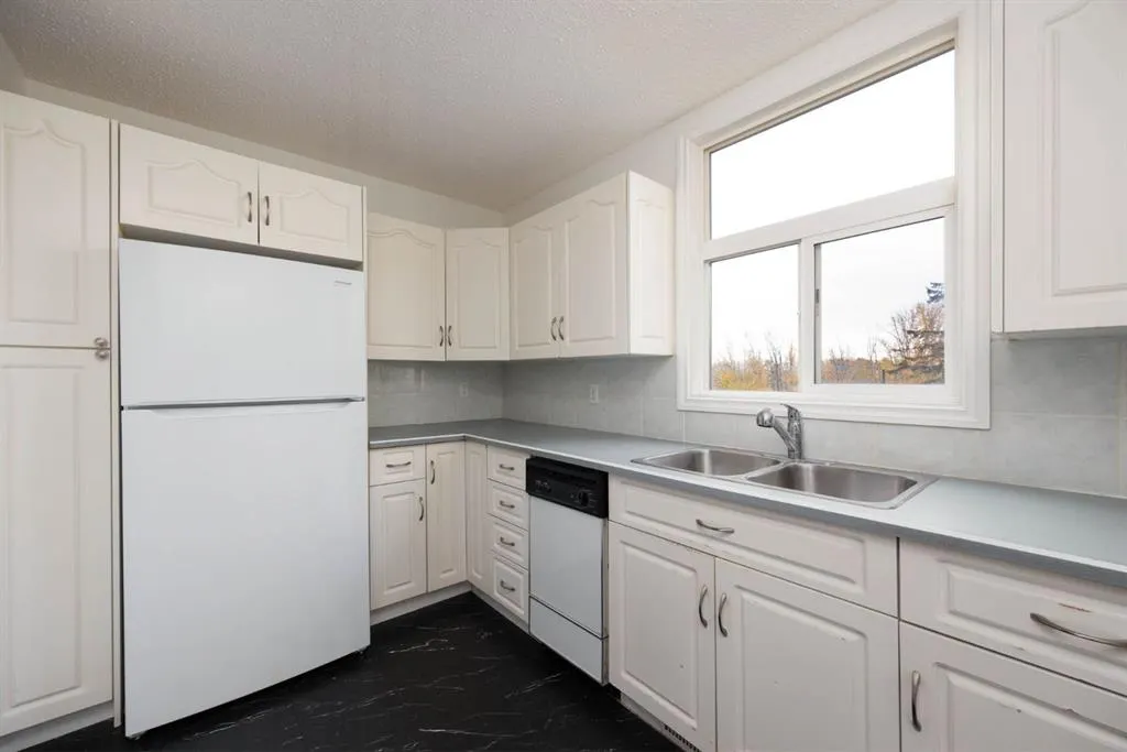 21 Macdonald Drive, #1644