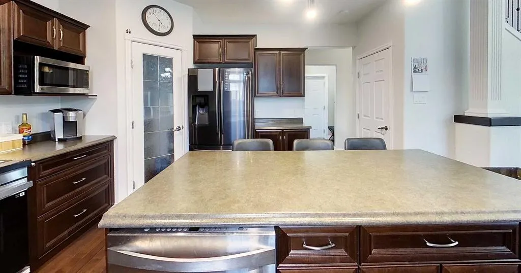 7 Bench Creek Estate