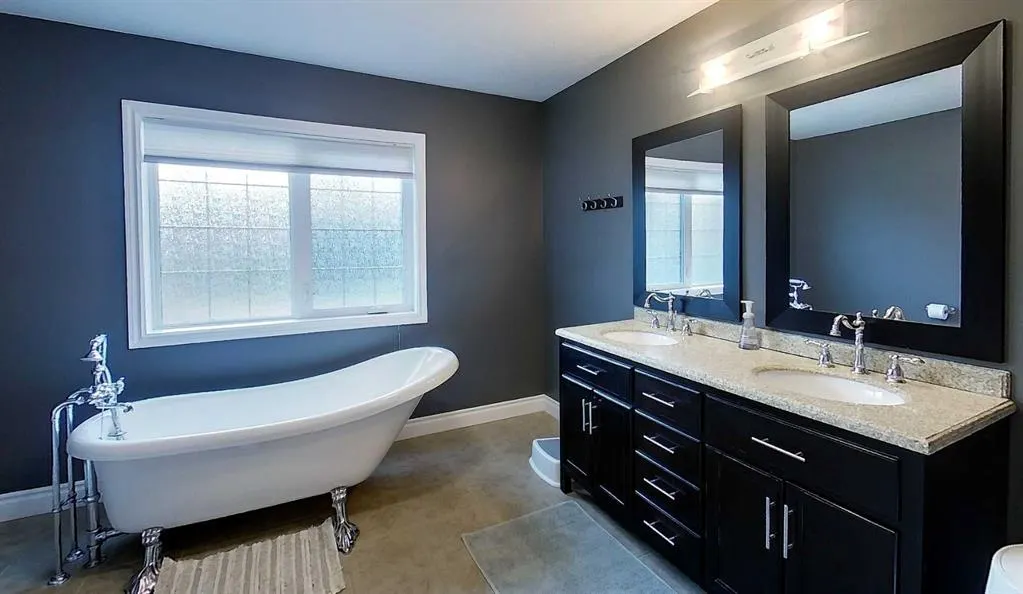 7 Bench Creek Estate