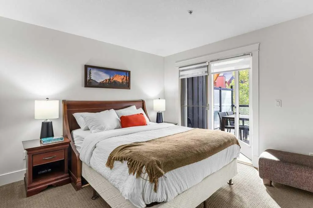 173 Kananaskis Way, #210