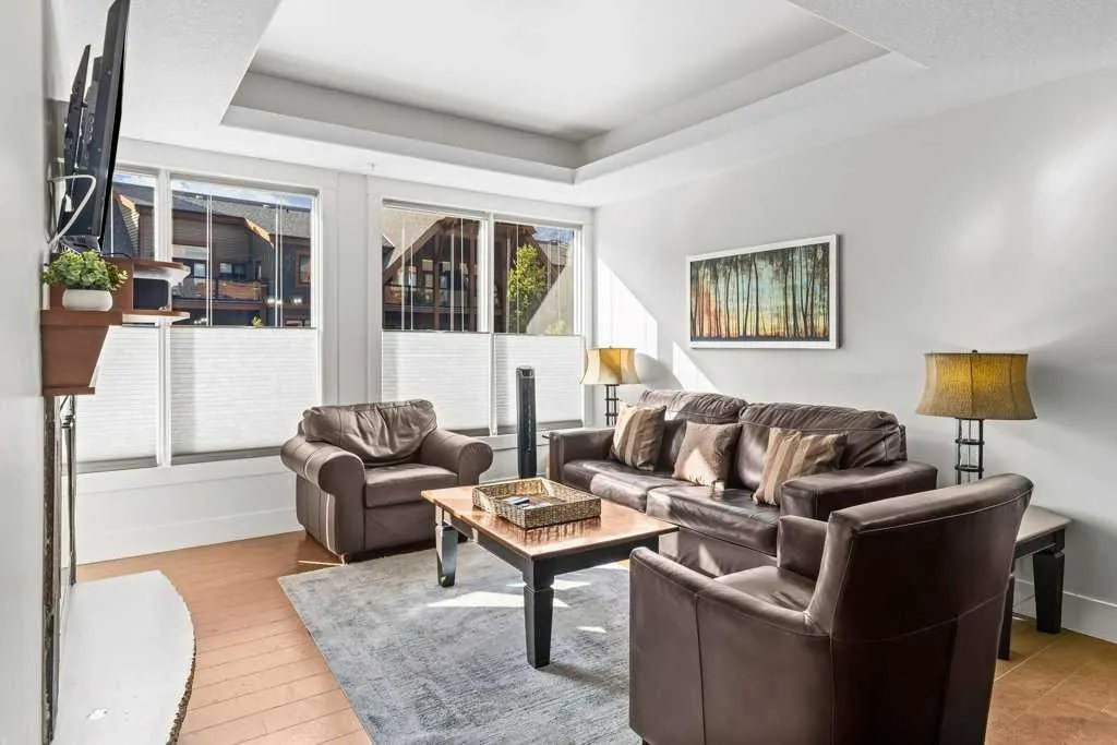 173 Kananaskis Way, #210