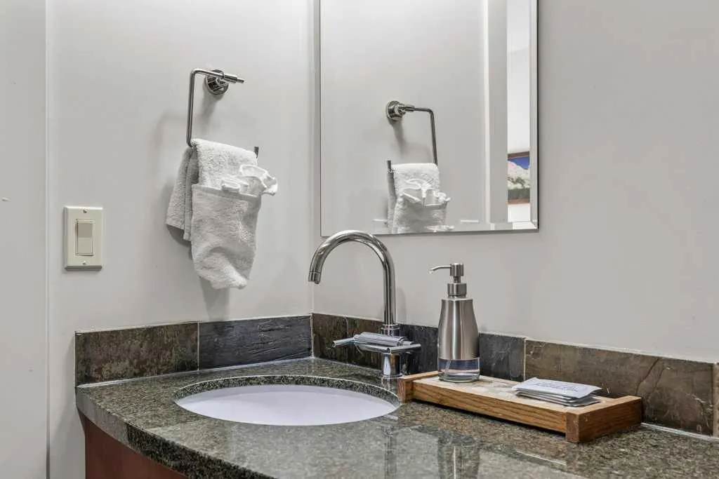 173 Kananaskis Way, #210