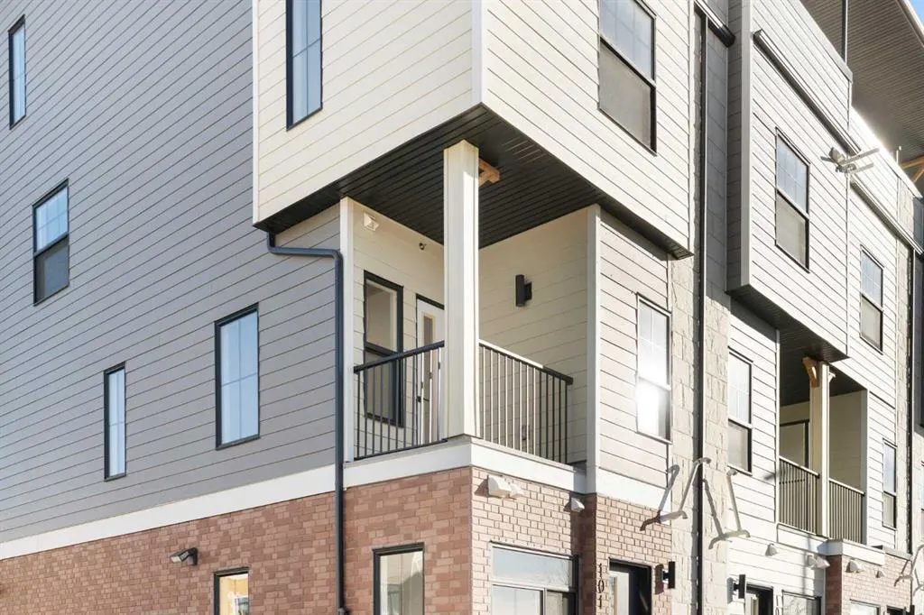 156 Park Street, #101
