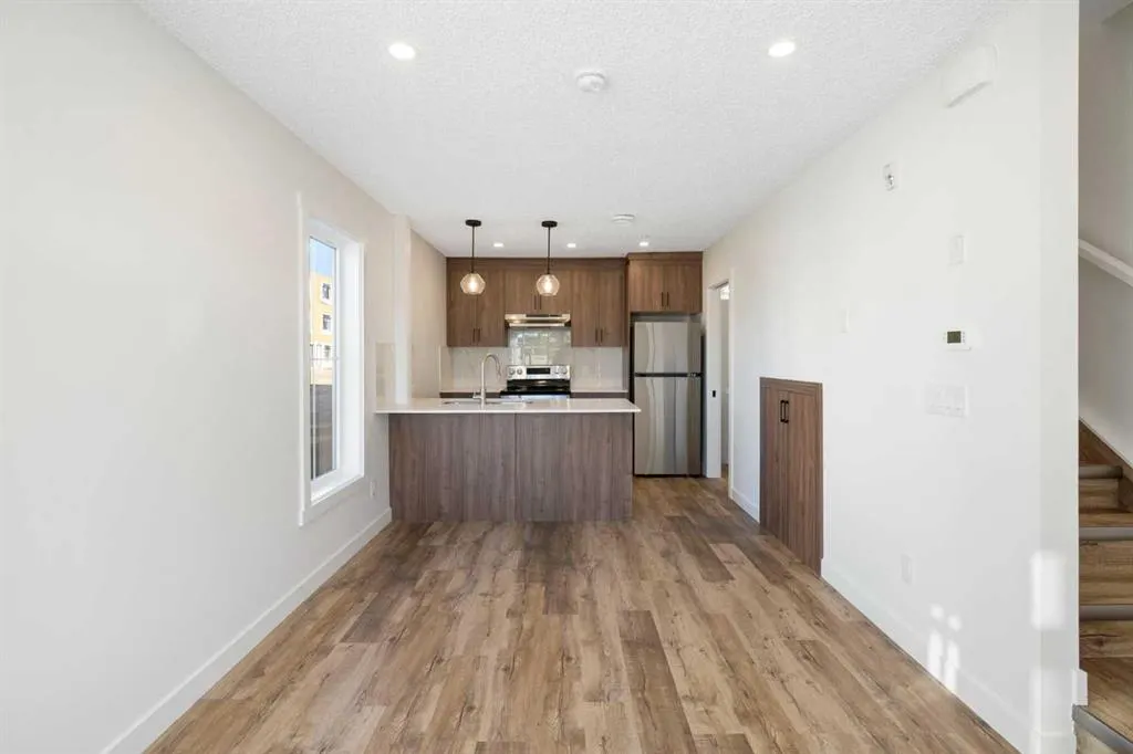 156 Park Street, #101