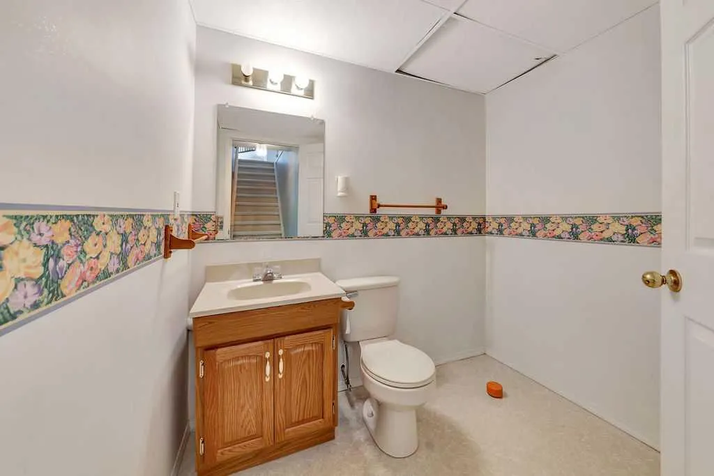 4201 56 Avenue, #22