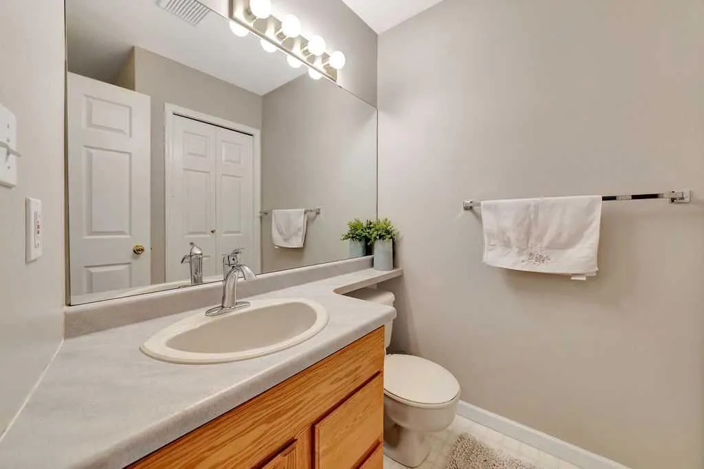 4201 56 Avenue, #22
