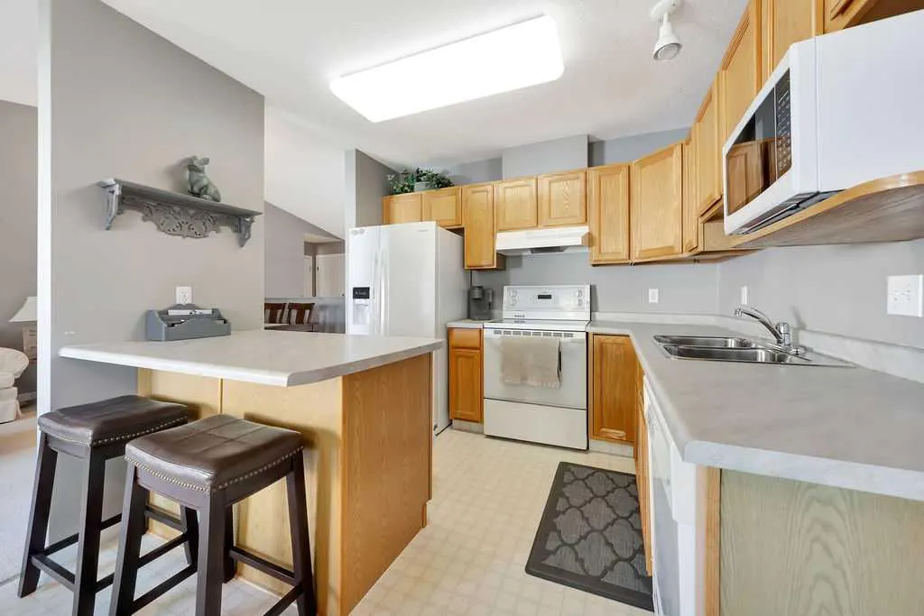 4201 56 Avenue, #22