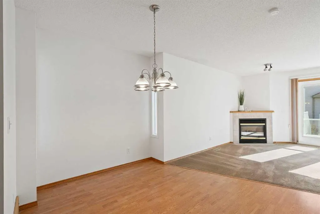 185 Mt Douglas Manor SE