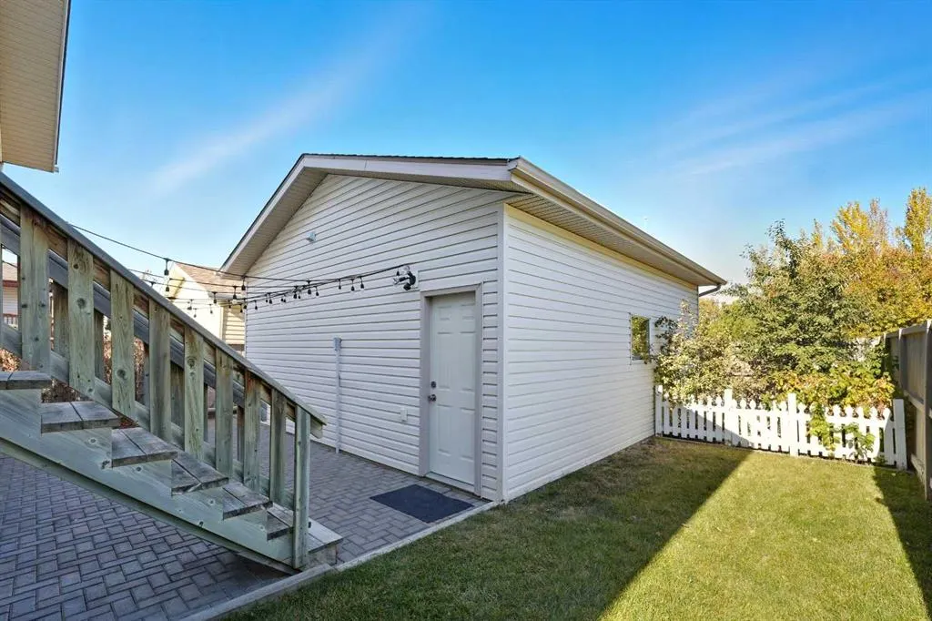 39 Duval Crescent