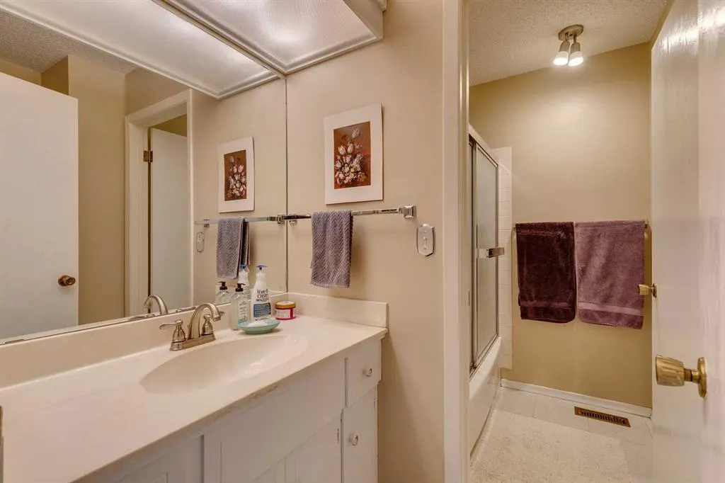 10030 Oakmoor Way SW, #11