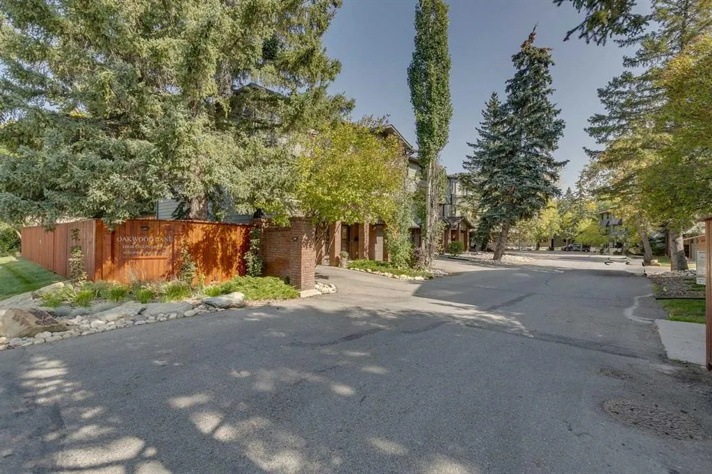 10030 Oakmoor Way SW, #11