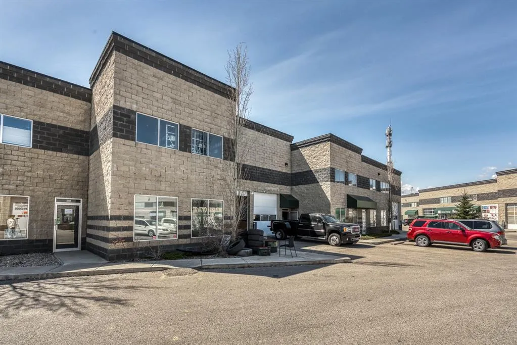 32 Westwinds Crescent NE, #215