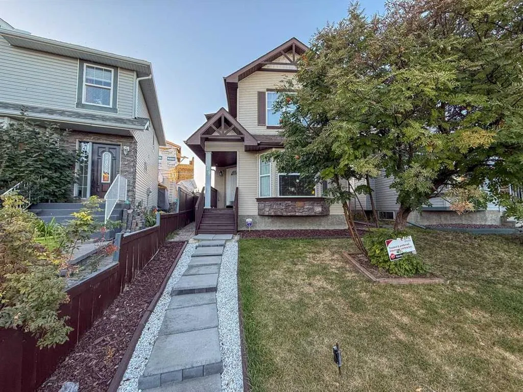 149 Taravista Street NE