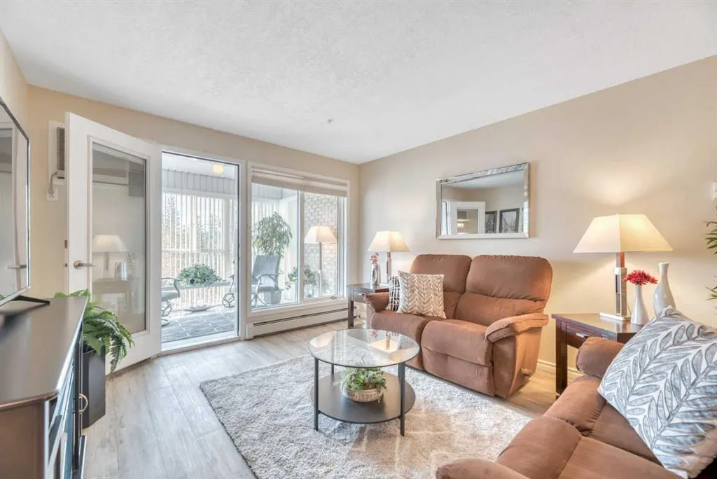 7239 Sierra Morena Boulevard SW, #204