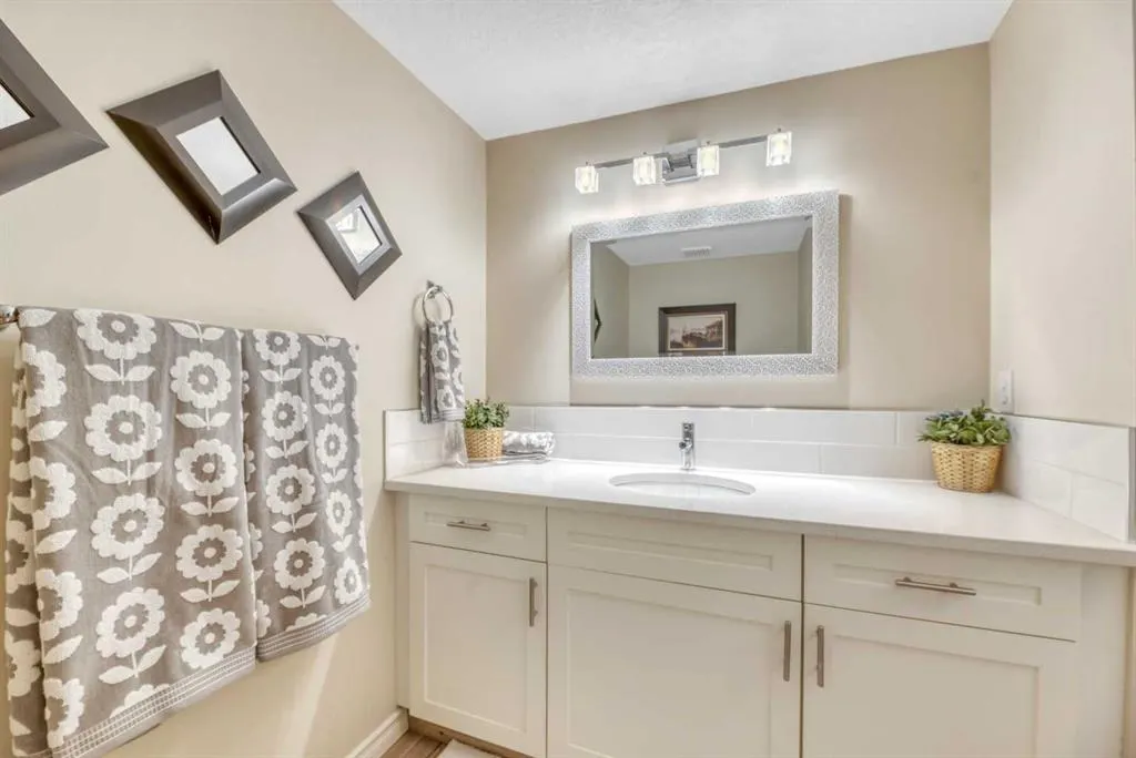 7239 Sierra Morena Boulevard SW, #204