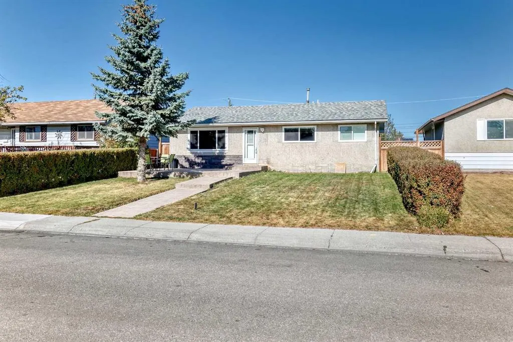 5414 Valentine Crescent SE