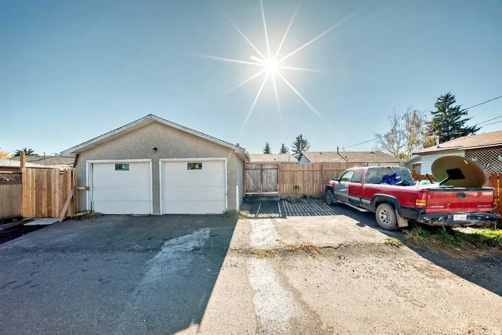 5414 Valentine Crescent SE