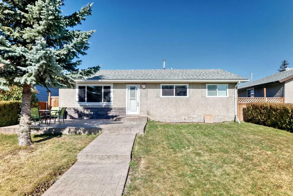 5414 Valentine Crescent SE